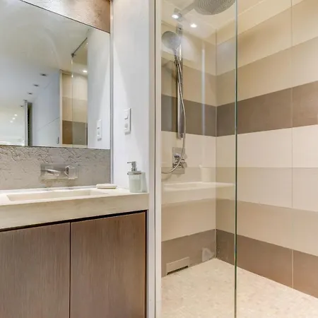 Standing A En Centre トゥールーズ